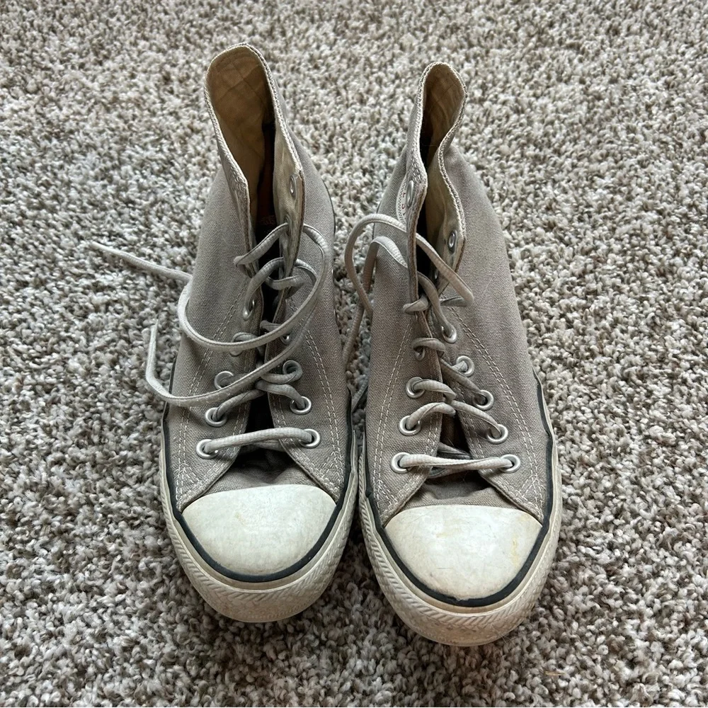 Converse Grey High-Tops